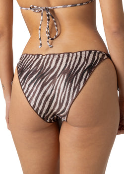 Bottom Tie-side Curious